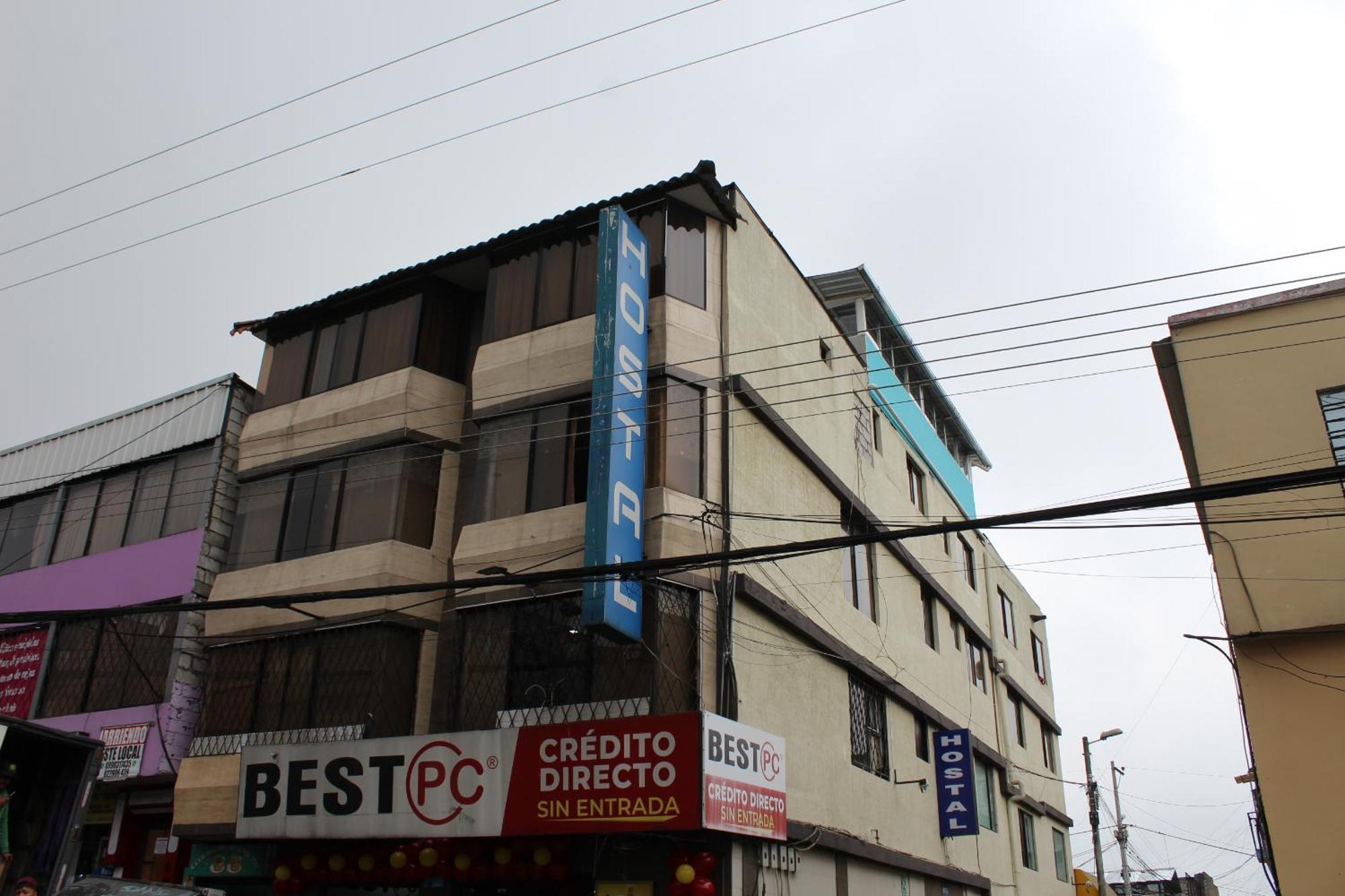 Julius Hostal, Desde Las 14 Horas Hasta 12 Del Mediodia Quito Eksteriør billede